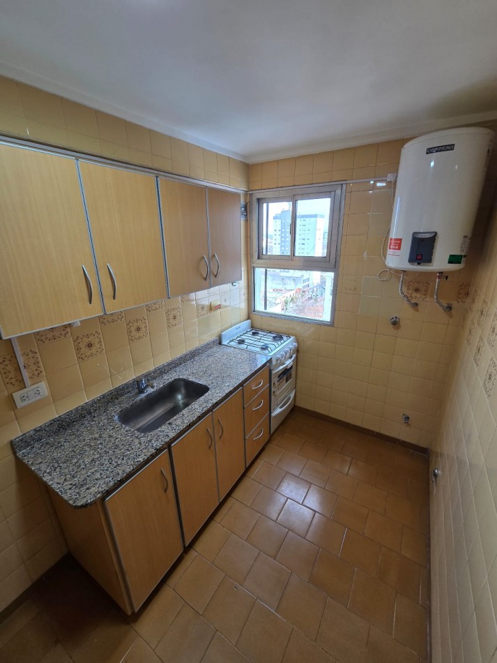 DEPARTAMENTO EN LA PERLA C/BALCON Y COCHERA