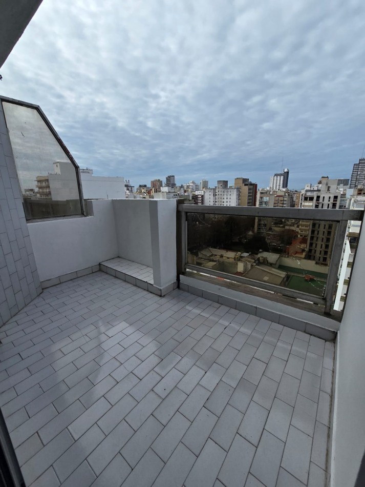 DEPARTAMENTO EN LA PERLA C/BALCON Y COCHERA