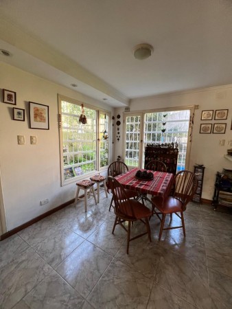 CASA 4 AMBIENTES CON COCHERA APTO CREDITO